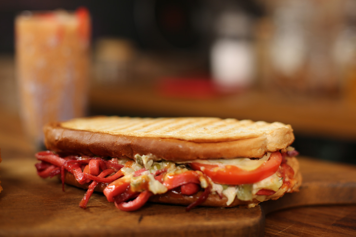 TOST (BOL MAZEMELİ)